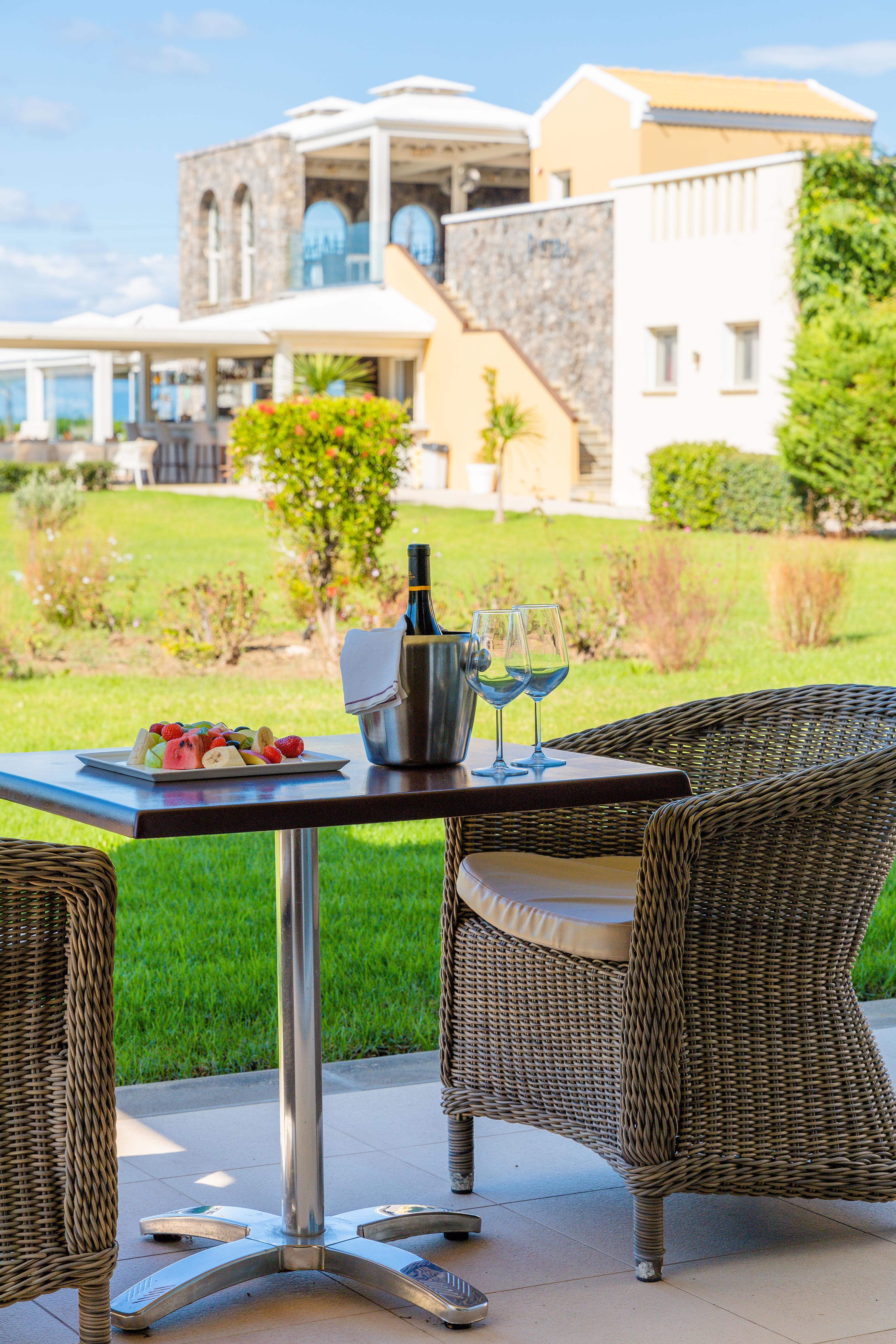 Restia Suites Exclusive Resort (Adults Only) Ахарави Экстерьер фото
